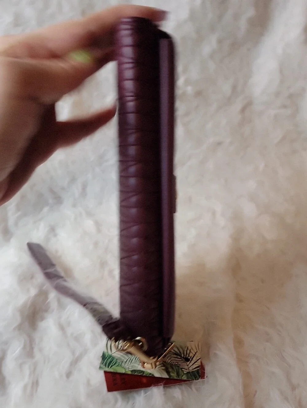 NWT Quilted Badgley Mischka Wine Wristlet w/ Separate Phone Compartment